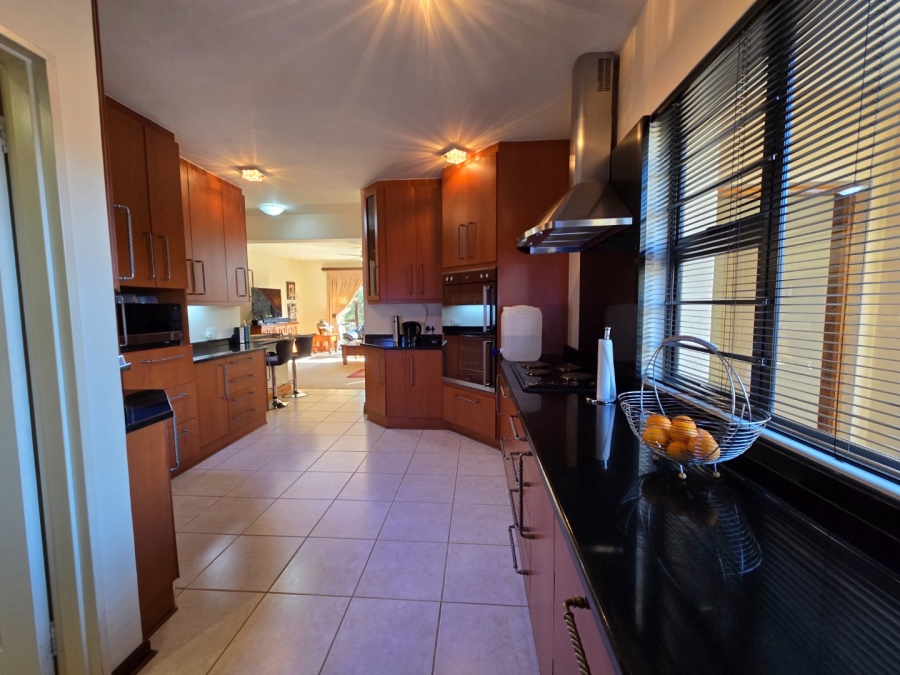3 Bedroom Property for Sale in Kiepersol Free State